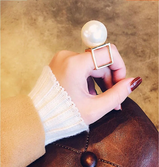 Round White Shell Big Size Pearl Ring