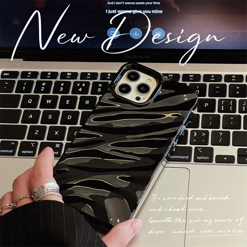 Premium Wavy Texture Case