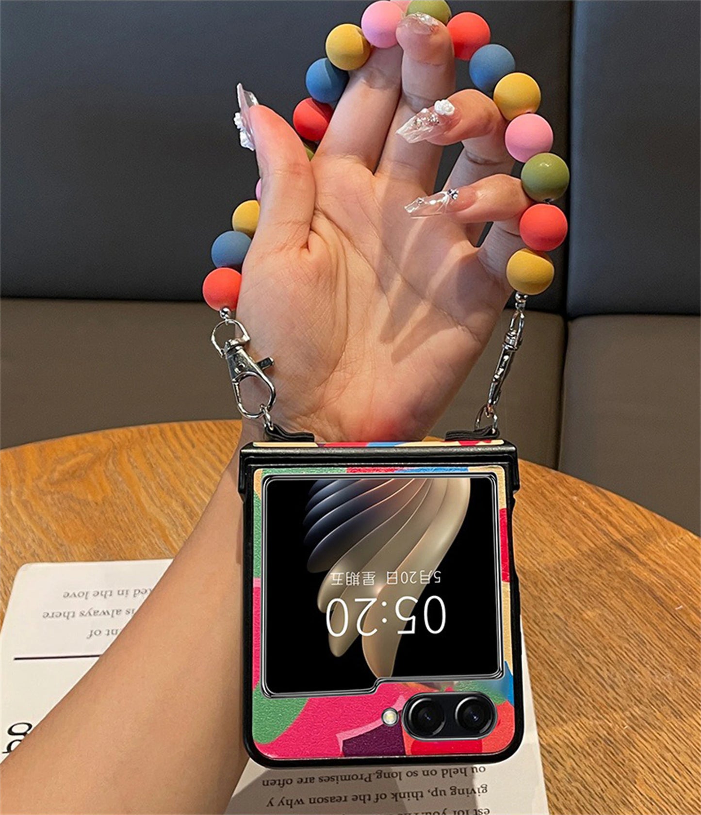 Premium Contrast Z Flip 5 Case
