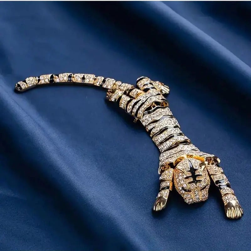 Tiger Royale Brooch