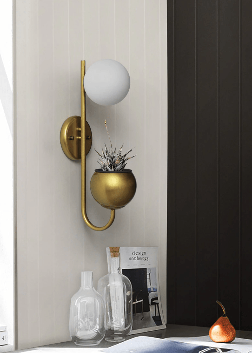 Round Wall Lamp & Planter