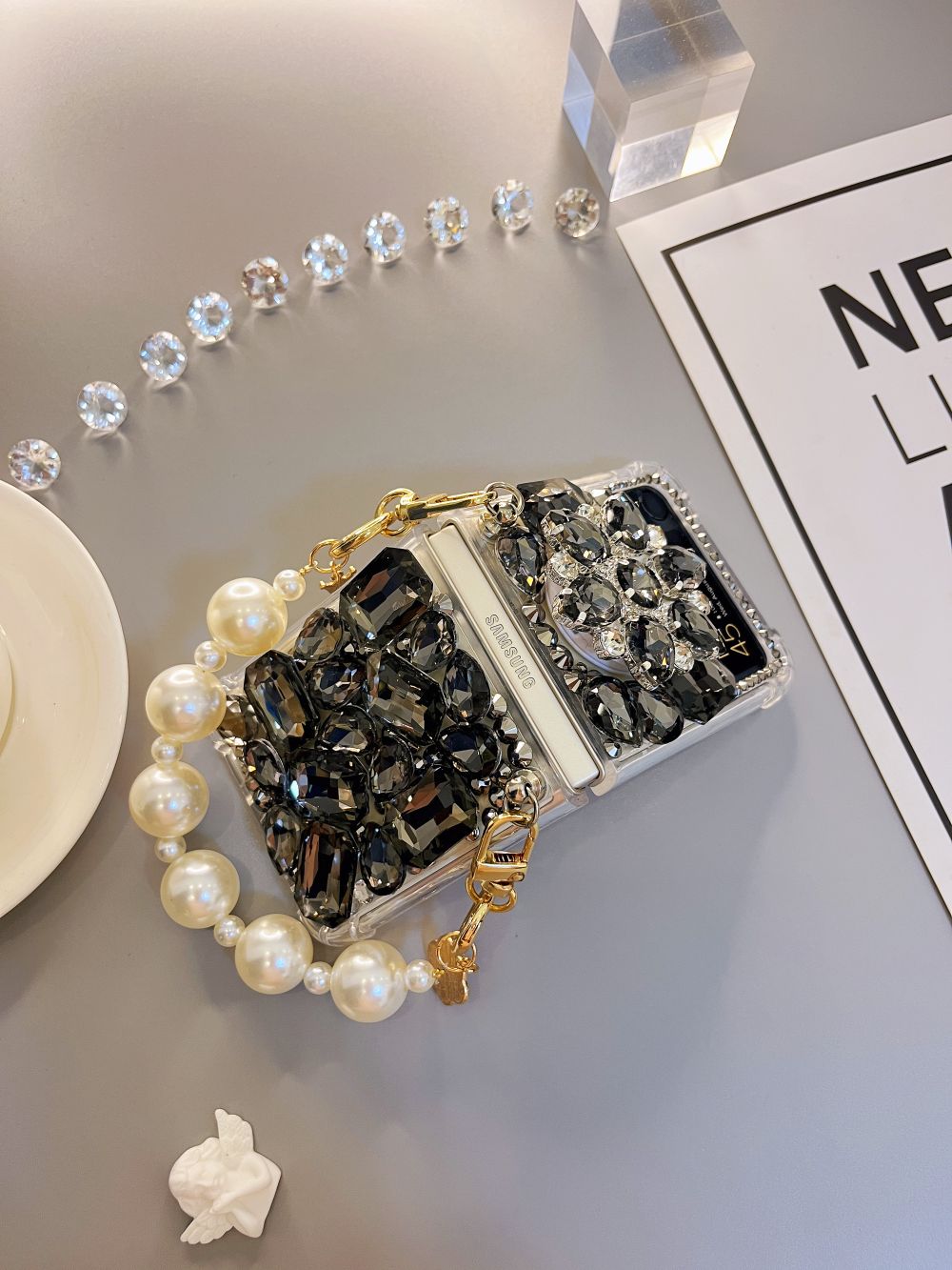 Premium Flower Stone Studded Chain Case