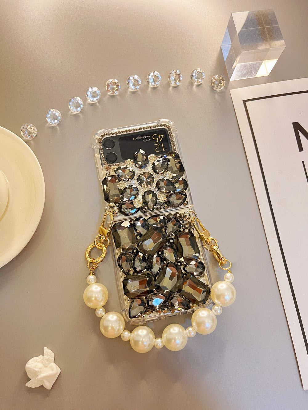 Premium Flower Stone Studded Chain Case