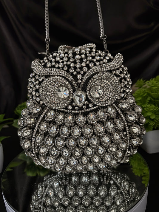 Monochorme Owl Clutch