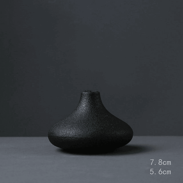 Black Ceremic Vase